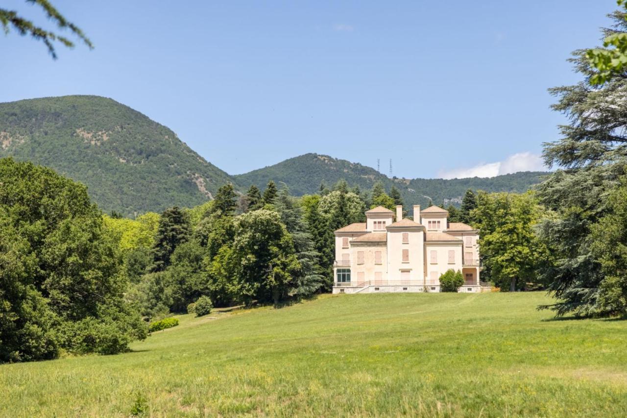 Domaine Les Sources De Dieulefit Exteriör bild